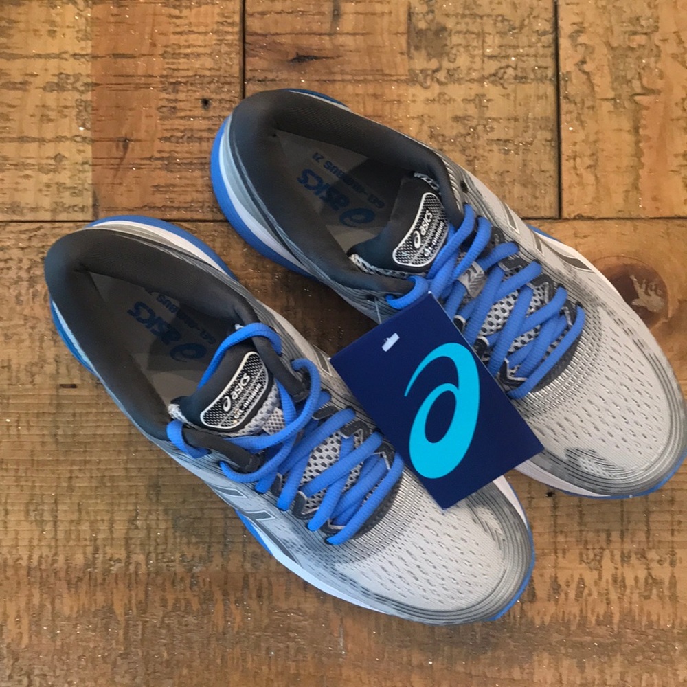 Brand New ASICS Gel-Nimbus 21 Running Shoes